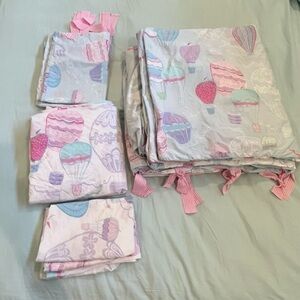 Pottery Barn Kids Hot Air Balloon Duvet Cover and Sheet set- Size full/queen